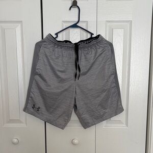 Under Armour Men's Light Gray Athletic Shorts
